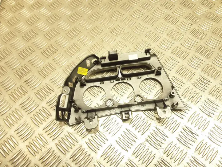 Ford Focus (2011 - 2015) BM5118522A Отделка блока климат-контроля — фото 2