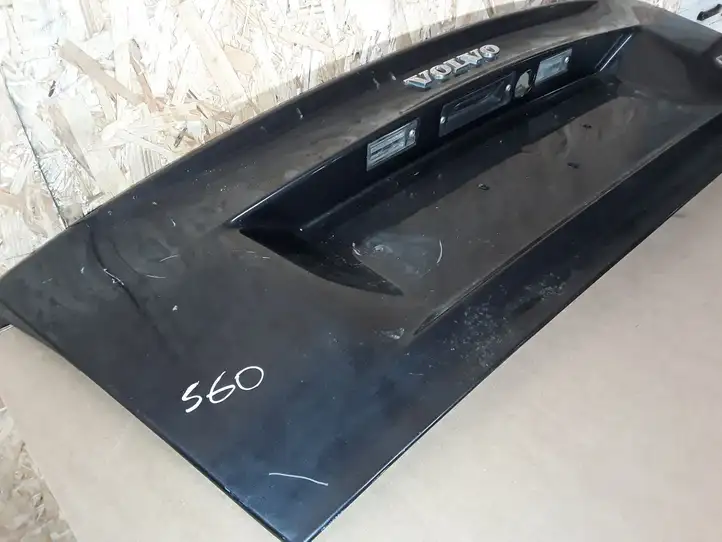 Volvo S60 (2000 - 2004) Подсветка номера — фото 3