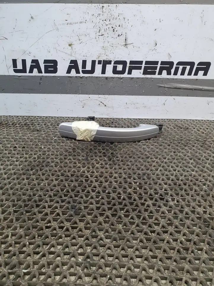 Ford Focus (2011 - 2015) AM51U22404C Наружная ручка задней двери — фото 1