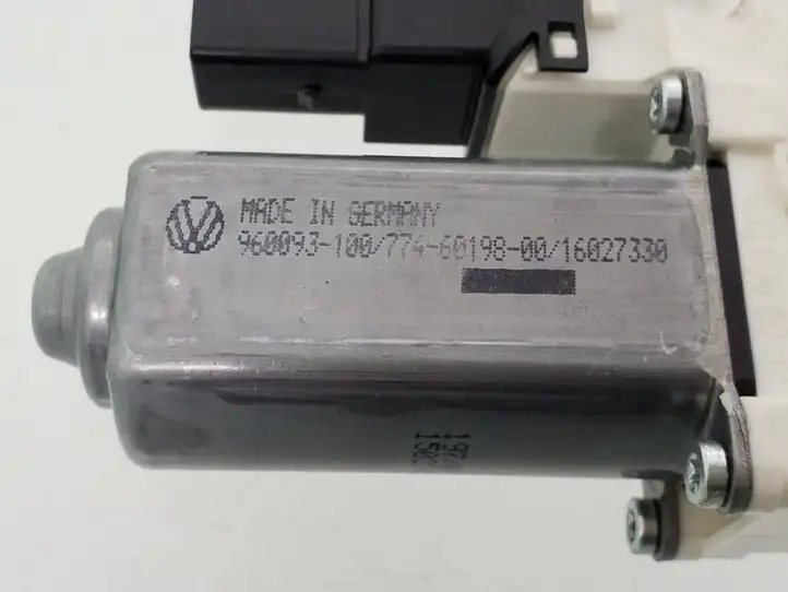 Volkswagen PASSAT B6 (2005 - 2010) 1K0959703P Стеклоподъемник задней двери — фото 5