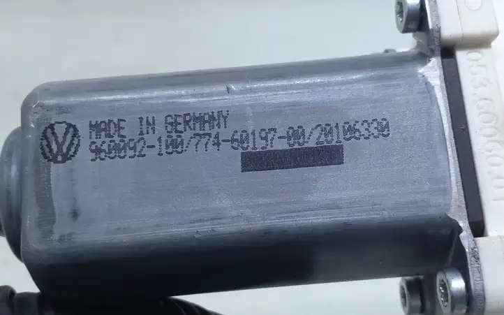 Volkswagen PASSAT B6 (2005 - 2010) 1K0959704P Стеклоподъемник задней двери — фото 6