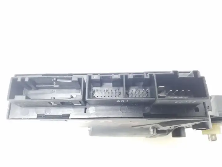 Seat Exeo (3R) (2008 - 2013) 8E0959801E Стеклоподъемник задней двери — фото 2