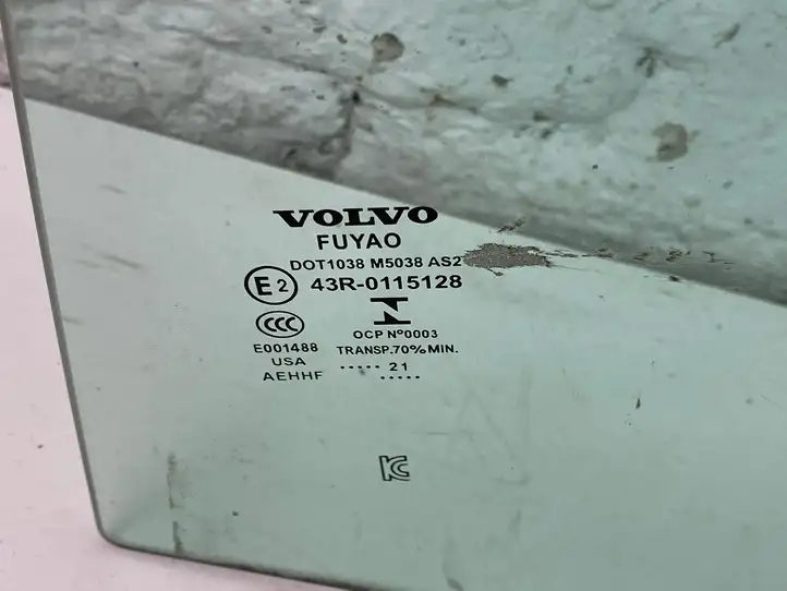 Volvo S60 (2018 - ) E001488 Стекло задней двери — фото 5