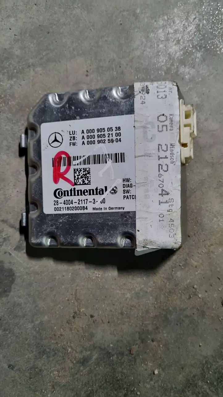 Mercedes-Benz ML W166 (2012 - 2017) A0009050538 Камера в лобовом стекле — фото 2