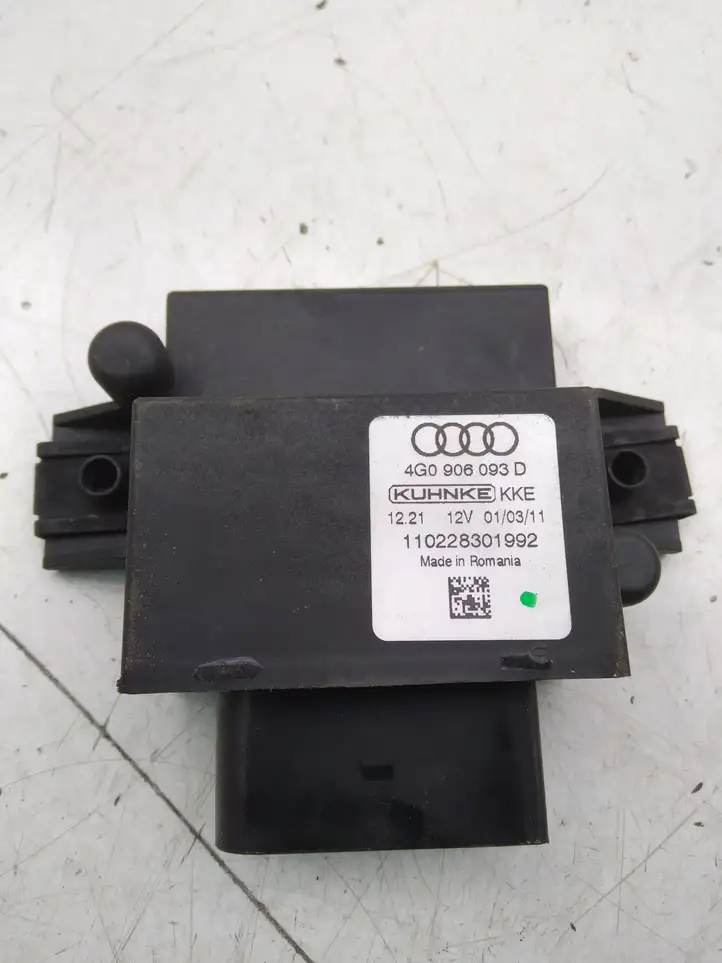 Audi Q5 SQ5 (2008 - 2012) 4G0906093D Блок управления топливным насосом — фото 1