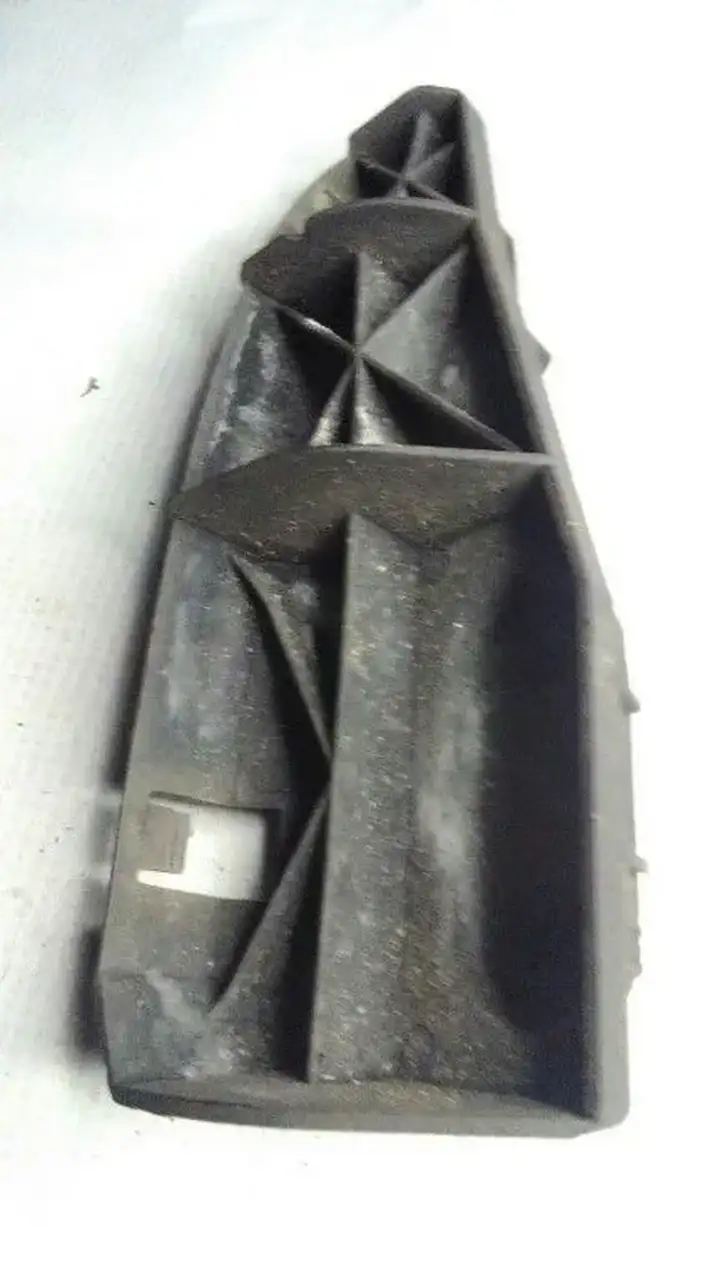 Toyota Avensis Verso (2004 - 2009) 52562OFO10 Кронштейн заднего бампера — фото 2