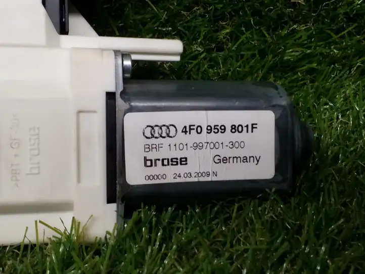 Audi A6 S6 C6 4F (2008 - 2011) 4F0959801F Стеклоподъемник задней двери — фото 2
