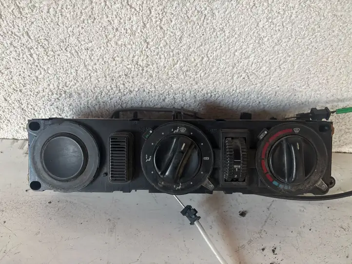 Mercedes-Benz Sprinter W901 W902 W903 W904 (1995 - 2007) A0008306385 Модуль управления кондиционером — фото 2