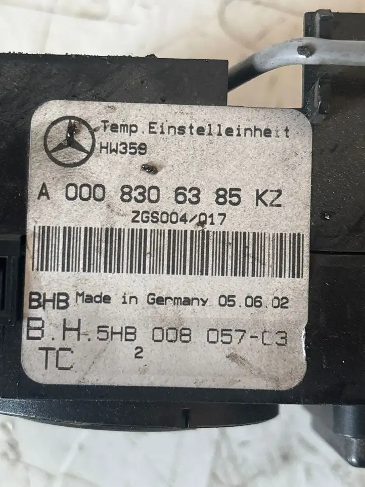 Mercedes-Benz Sprinter W901 W902 W903 W904 (1995 - 2007) A0008306385 Модуль управления кондиционером — фото 4