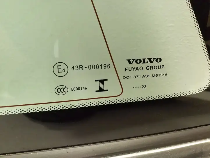 Volvo XC60 (2017 - ) 31108776 Заднее боковое стекло — фото 4