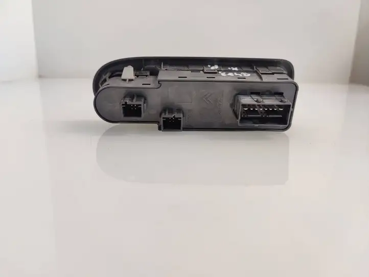 Peugeot 508 (2010 - 2014) 30170375 Блок кнопок стеклоподъемников — фото 2
