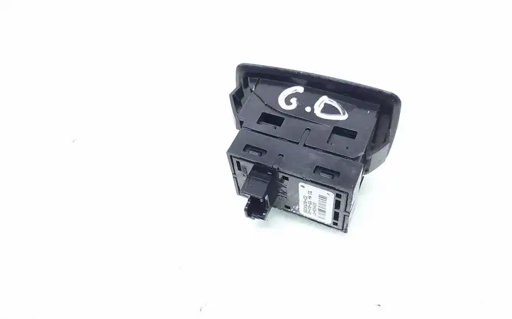 BMW 1 F20 F21 (2011 - 2019) 9208106 Блок кнопок стеклоподъемников — фото 2