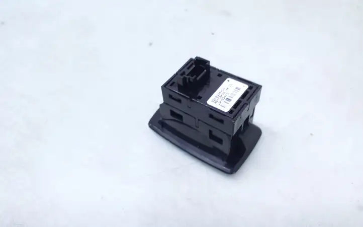 BMW 1 F20 F21 (2011 - 2019) 9208106 Блок кнопок стеклоподъемников — фото 3