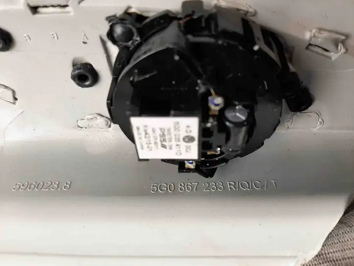 Volkswagen Golf VII (2013 - 2019) 5G0867233 Верхняя обшивка стойки B — фото 3