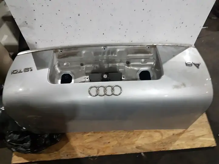 Audi A6 S6 C5 4B (1997 - 2001) Крышка багажника — фото 1