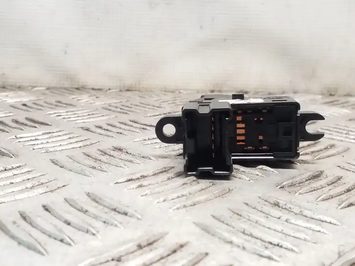 Nissan Juke I F15 (2010 - 2018) 254111KL0A Блок кнопок стеклоподъемников — фото 2