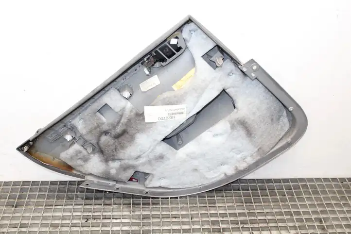 Chrysler 300 - 300C (2005 - 2011) 0UU081DBAH Обшивка задней двери — фото 5