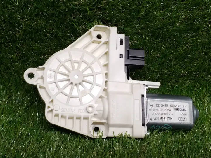Audi Q7 4L (2005 - 2009) 4L0959801B Стеклоподъемник задней двери — фото 1