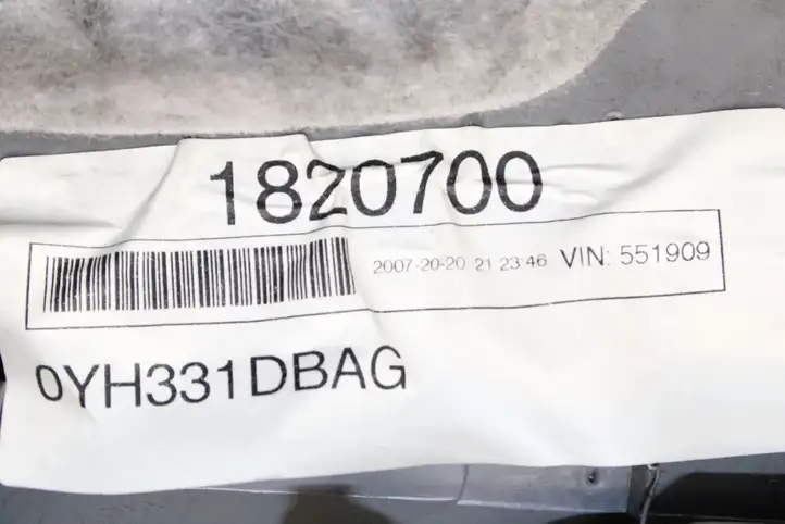 Chrysler 300 - 300C (2005 - 2011) 0YH331DBAG Обшивка передней двери — фото 7