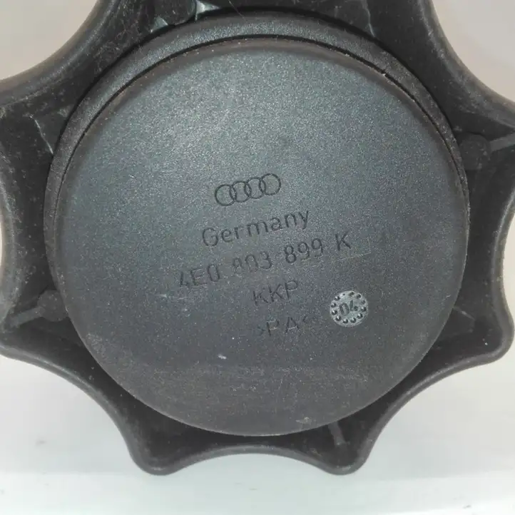 Audi A8 S8 D3 4E (2005 - 2007) 4E0803899K Болт крепления запасного колеса — фото 2