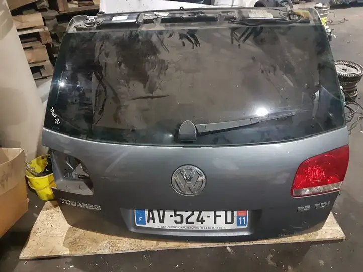 Volkswagen Touareg I (2002 - 2010) Крышка багажника — фото 1