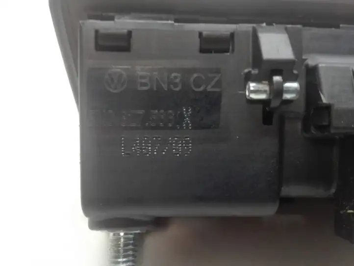Audi Q5 SQ5 (2008 - 2012) 5N0827566X Ручка крышки багажника — фото 3