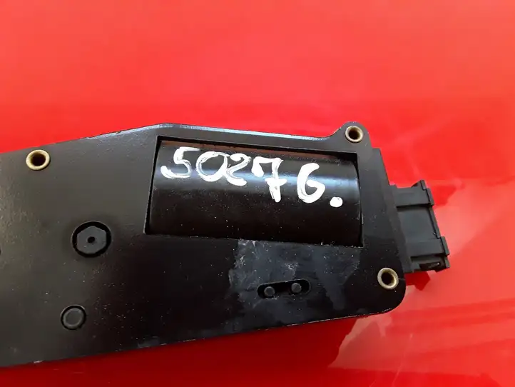 Audi A8 S8 D4 4H (2010 - 2014) 4H0827383 Доводчик крышки багажника — фото 3