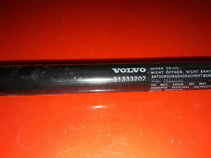 Volvo S60 (2010 - 2013) 31333202 Амортизатор крышки багажника — фото 3