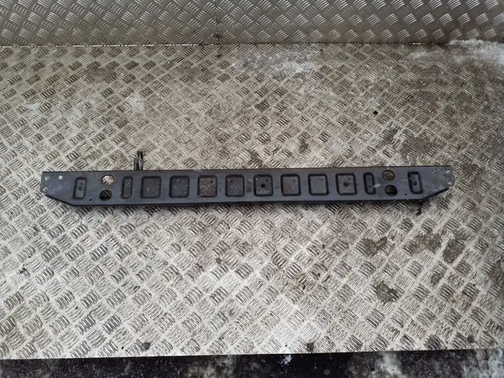 Land Rover Freelander 2 - LR2 (2006 - 2010) Нижняя панель радиатора — фото 1
