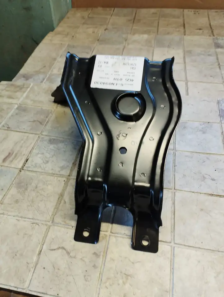 Audi A6 C7 (2011 - 2014) 4G0802715 Кронштейн запасного колеса — фото 2