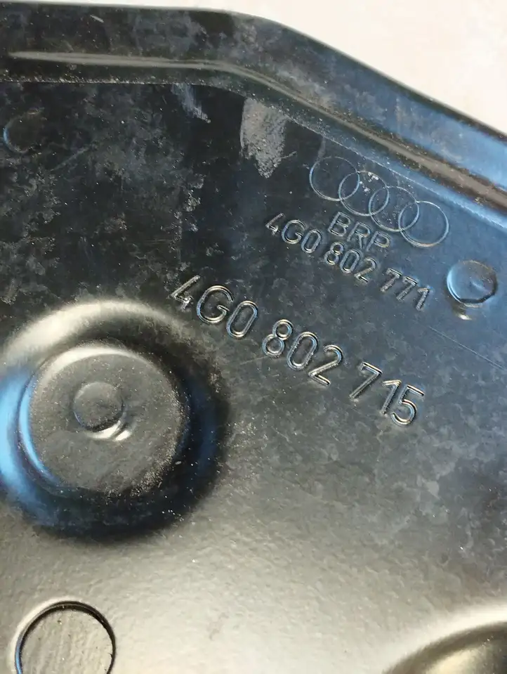 Audi A6 C7 (2011 - 2014) 4G0802715 Кронштейн запасного колеса — фото 3