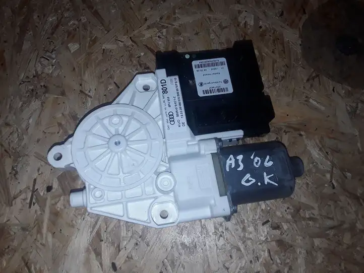 Audi A3/S3 8P (2004 - 2008) Стеклоподъемник задней двери — фото 1