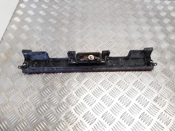 Toyota Previa (XR30, XR40) II (2000 - 2006) 42277171 Подсветка номера — фото 2