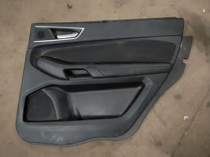 Ford S-MAX (2015 - ) Обшивка задней двери — фото 1