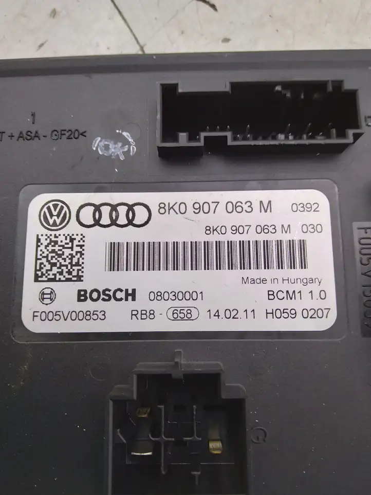 Audi Q5 SQ5 (2008 - 2012) 8K0907063M Прочие блоки управления — фото 3