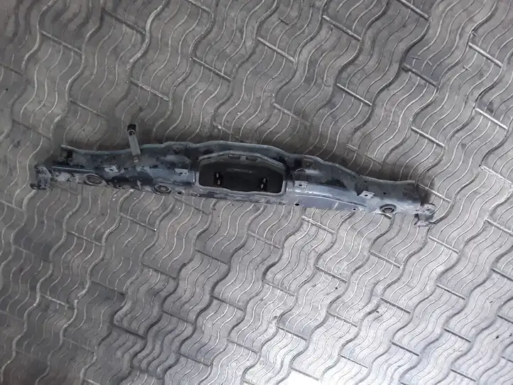 Hyundai i40 (2011 - ) Верхняя панель радиатора — фото 3