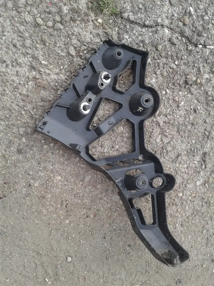 Renault Megane III (2009 - 2016) 850440010R Кронштейн заднего бампера — фото 2