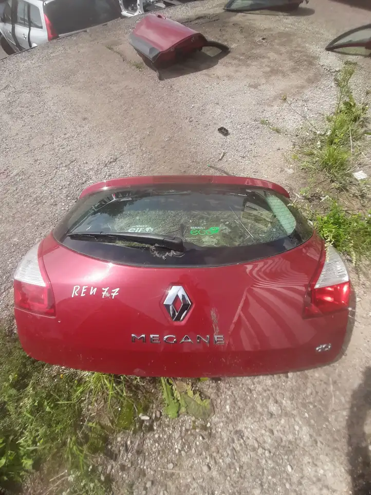 Renault Megane III (2009 - 2016) Крышка багажника — фото 1