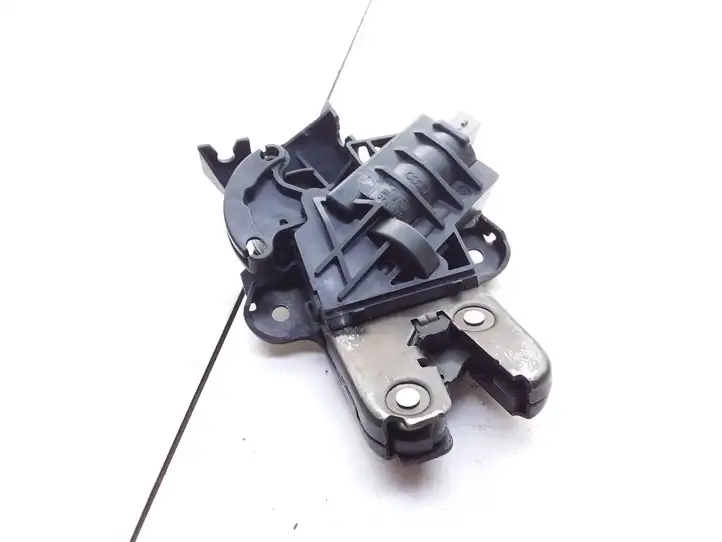 Volkswagen PASSAT B6 (2005 - 2010) 4F5827505B Замок крышки багажника — фото 1