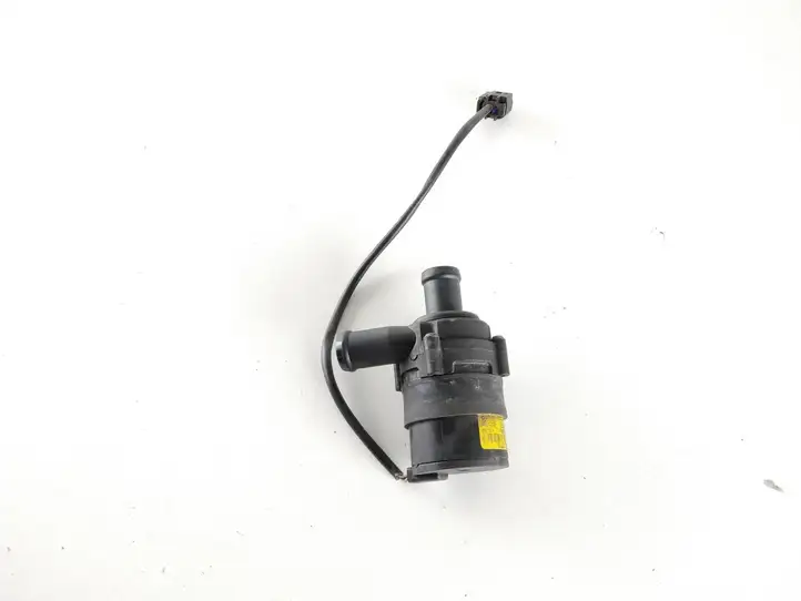 BMW X5 E70 (2006 - 2013) 9001733E Топливный насос Webasto — фото 1