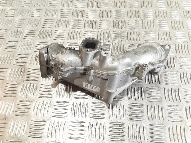 Opel Astra H (2004 - 2009) 8973858233 Трубка подачи воздуха — фото 1