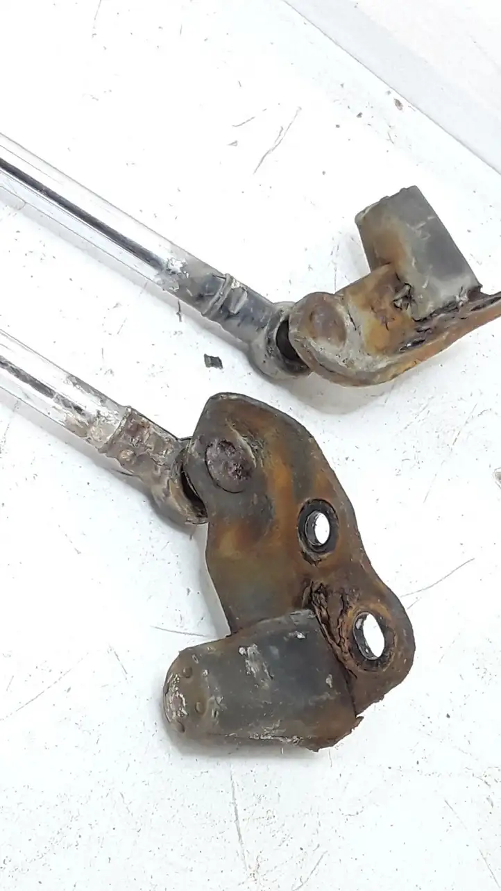 Toyota Avensis Verso (2001 - 2004) 6895044080 Амортизатор крышки багажника — фото 2