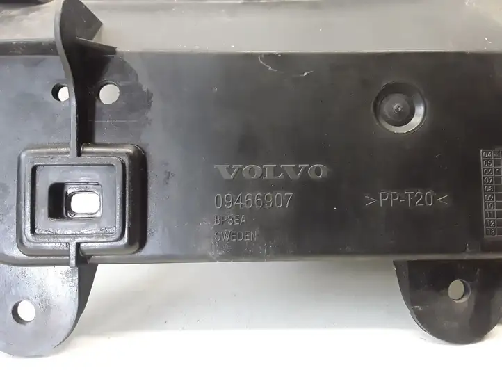 Volvo C70 (2005 - 2009) 90466907 Кронштейн заднего бампера — фото 2