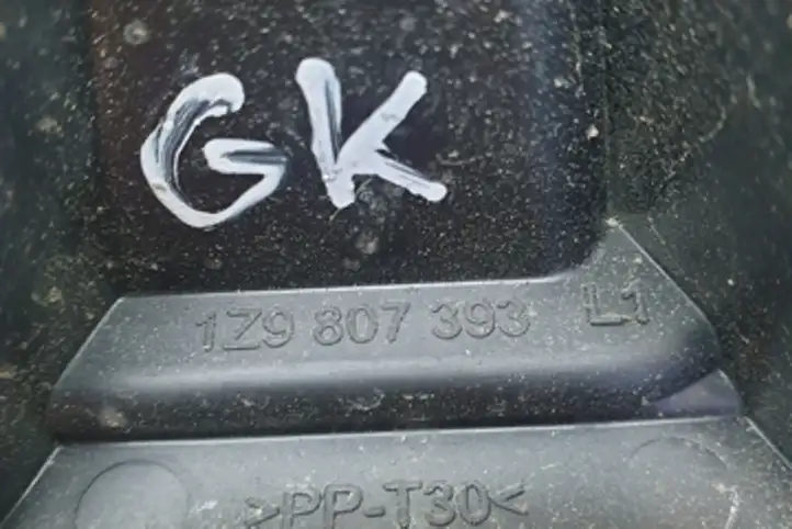 Skoda Octavia Mk2 (1Z) (2004 - 2013) 113932500100 Кронштейн заднего бампера — фото 4