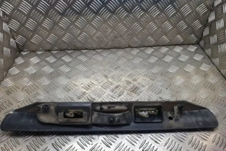 Ford Focus (2005 - 2008) A872K Подсветка номера — фото 4