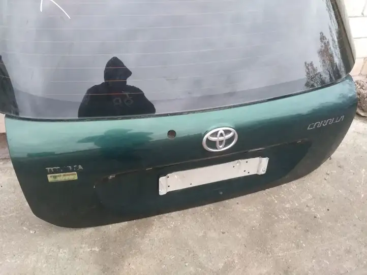 Toyota Corolla E120 E130 (2000 - 2004) Крышка багажника — фото 3