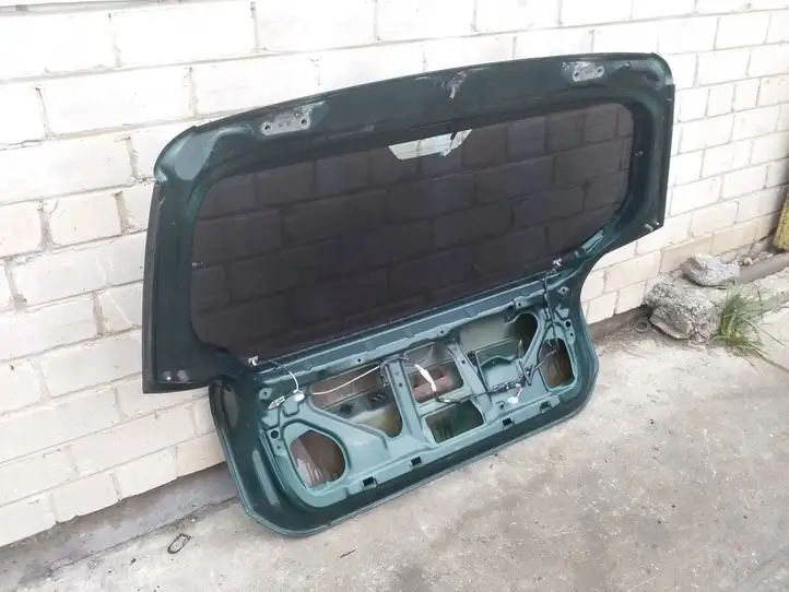 Toyota Corolla E120 E130 (2000 - 2004) Крышка багажника — фото 4