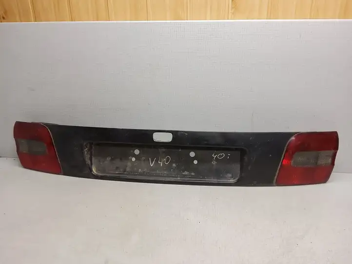 Volvo S40, V40 (2000 - 2004) 291600 Подсветка номера — фото 1