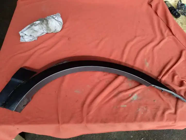 Kia Sorento (2002 - 2006)  877213E001 Отделка крыла (молдинги)