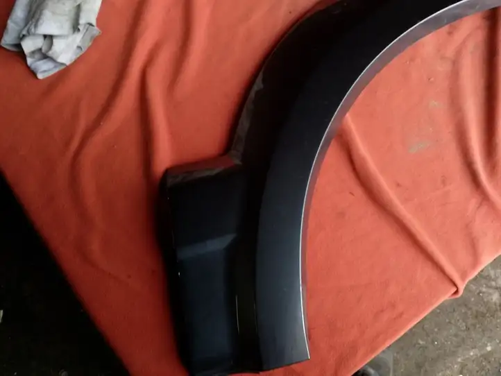 Kia Sorento (2002 - 2006)  877213E001 Отделка крыла (молдинги)